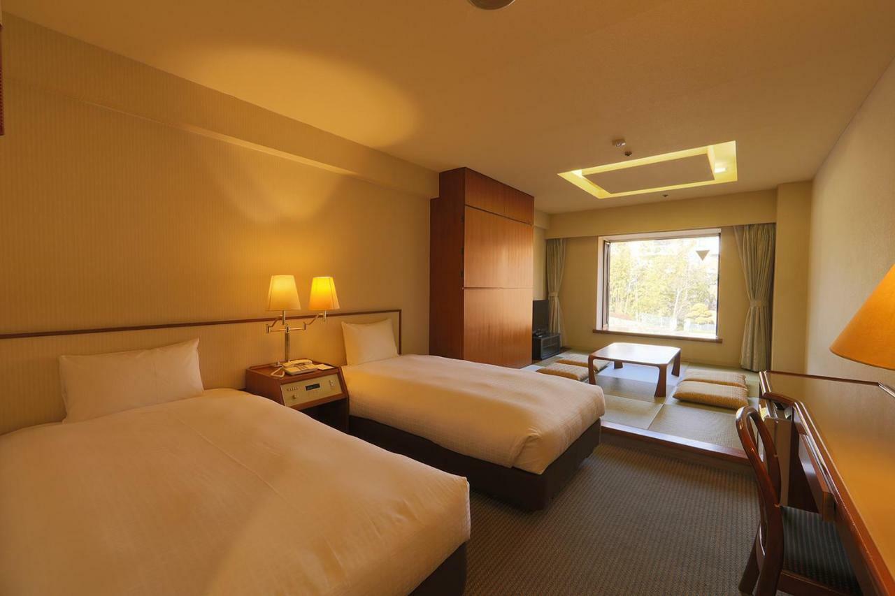 Resorpia Hakone Hotel Bagian luar foto
